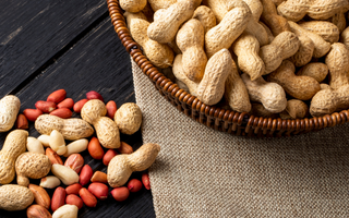 Yer Fıstığı: Doğanın Besleyici İncisi ve Lezzet Bombası